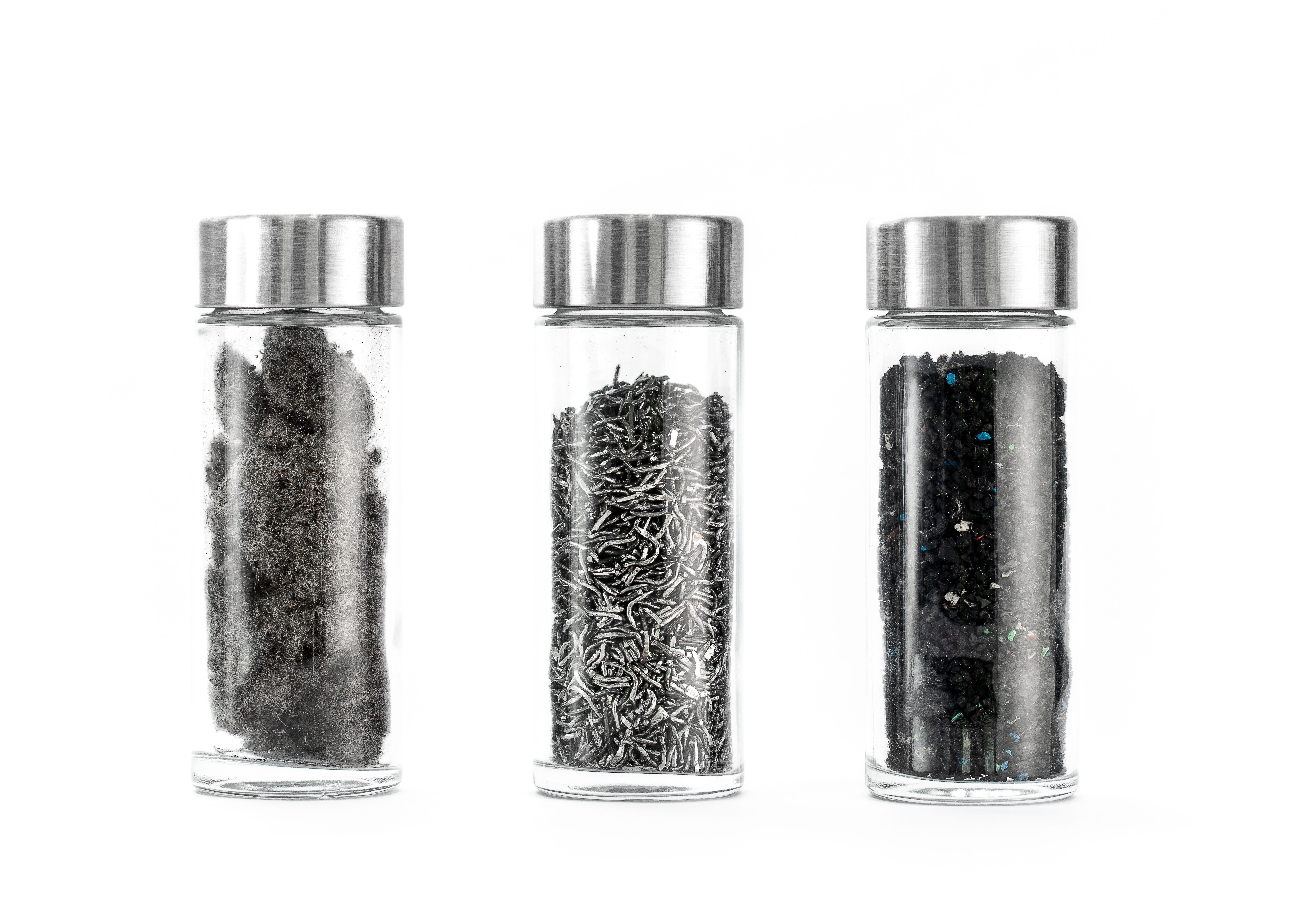 Gummi, Stahl, Textilfasern (v. r.): Ein Verfahren zur sortenreinen Trennung ist der Kern des Recyclings.