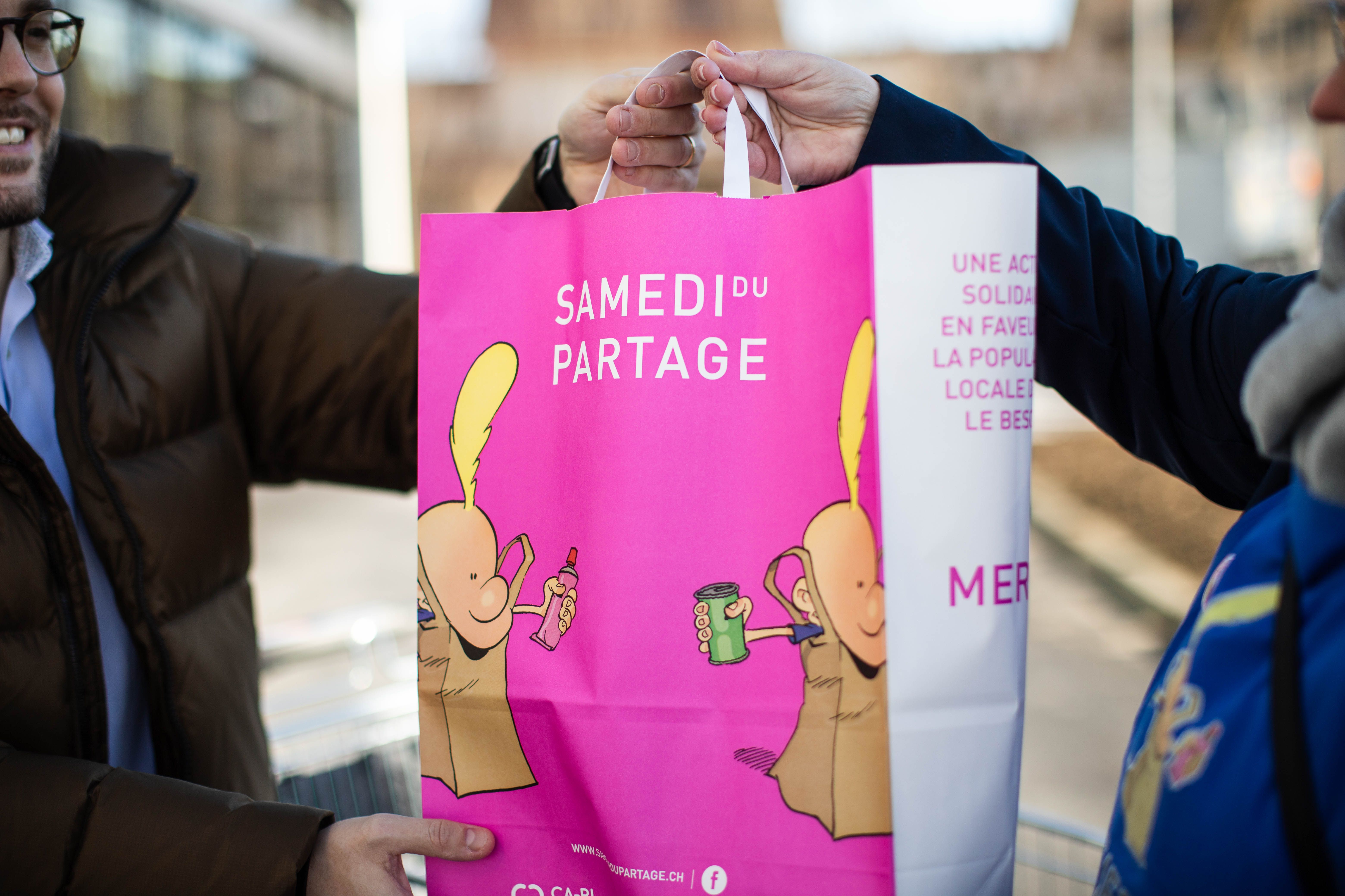 33 filiali Lidl della Svizzera romanda hanno partecipato all’iniziativa solidale Samedi du partage. Foto: Lidl Svizzera