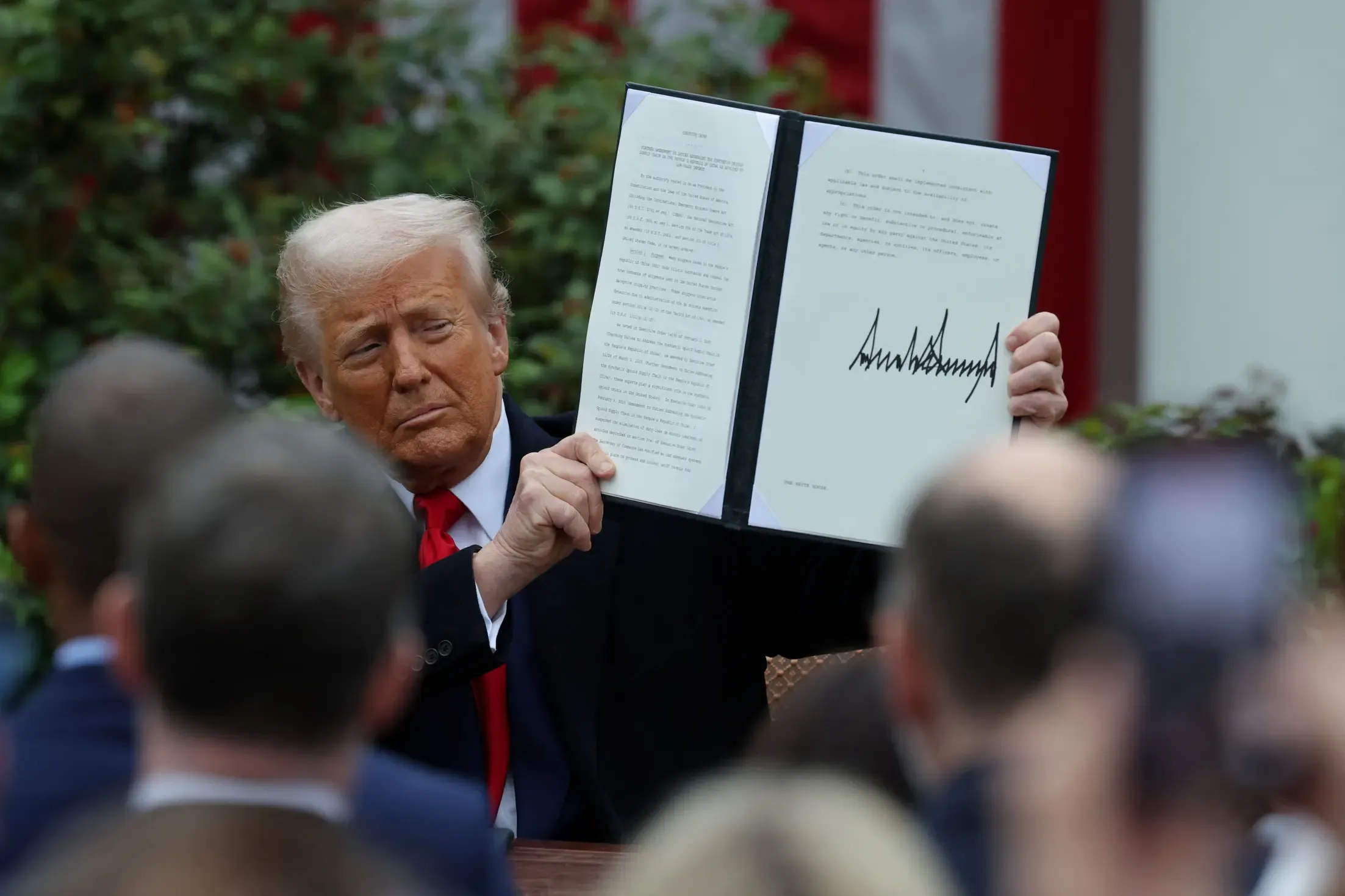 Per Dekret hat Donald Trump am Mittwoch reziproke Zölle verkündet, die auch die Schweiz hart treffen.