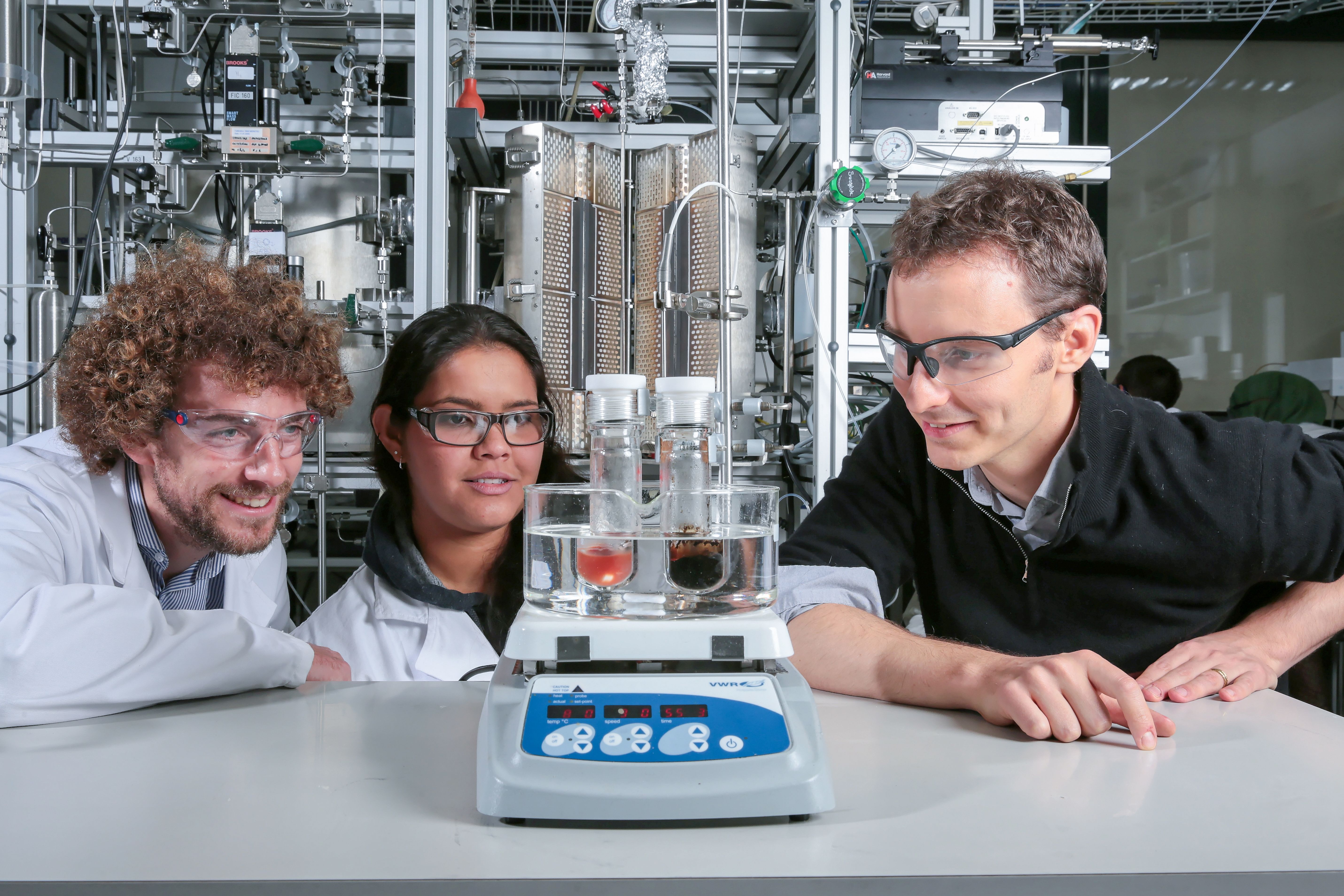 Jeremy Luterbacher (à droite) et son équipe de l’EPFL