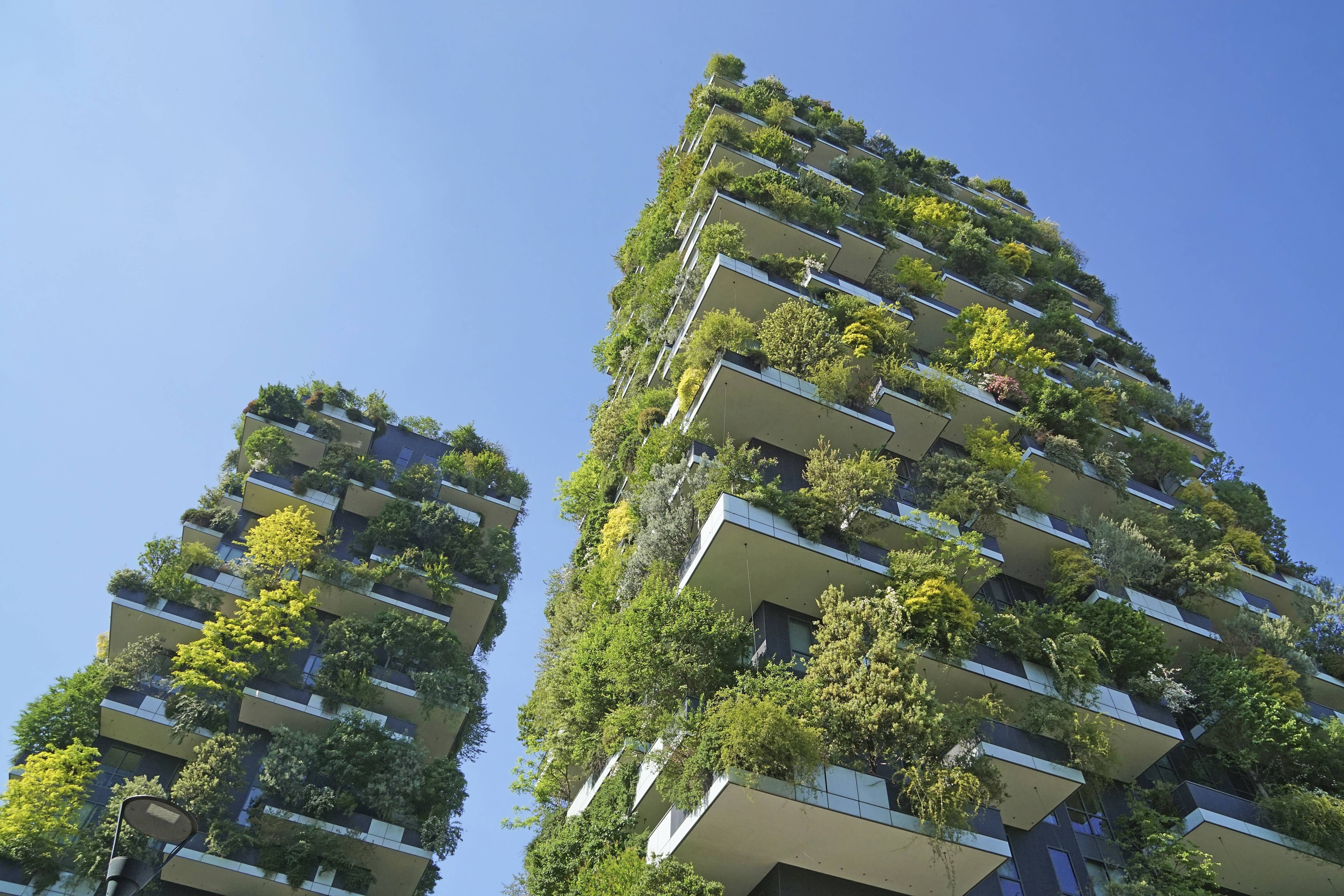 Bosco Verticale, Zwillingsturm, begrüntes Hochhaus mit Bäumen und Sträuchern, Hochhäuser, Wolkenkratzer, Stadtteil Porta Nuova, Mailand