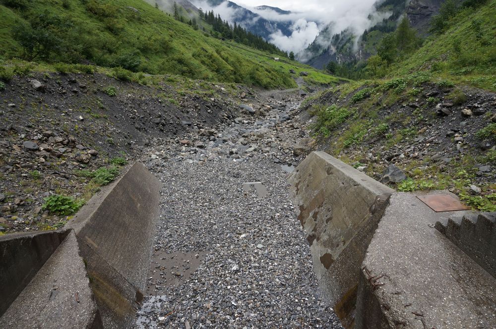 Der Gufelbach im Weisstannental (SG) nach der Ableitung zur Wasserkraftnutzung.