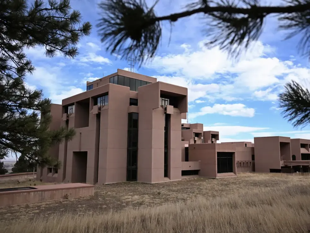 Das Mesa Laboratory des National Center for Atmospheric Research liegt hoch über der Stadt Boulder im amerikanischen Gliedstaat Colorado.