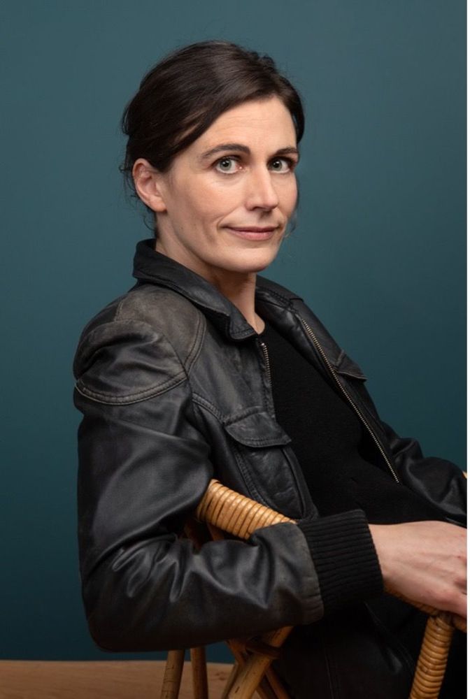 Per l'autrice del libro, Célia Izoard, una cosa è certa: l'attività mineraria non è sostenibile.