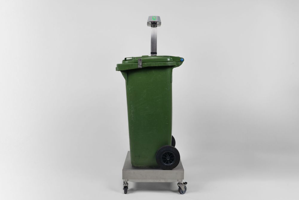 Die Waage von Kitro misst und dokumentiert Lebensmittelabfälle, damit Küchen Verluste gezielt reduzieren können.