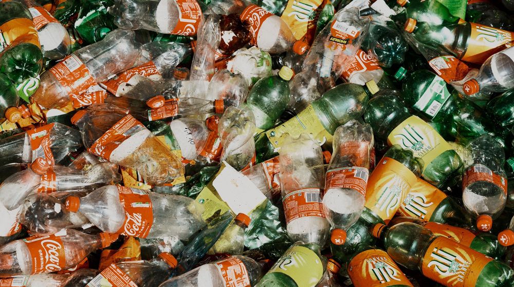 PET-Flaschen in einer Sammelstelle: Nur die Hälfte kann für neue Flaschen verwendet werden.