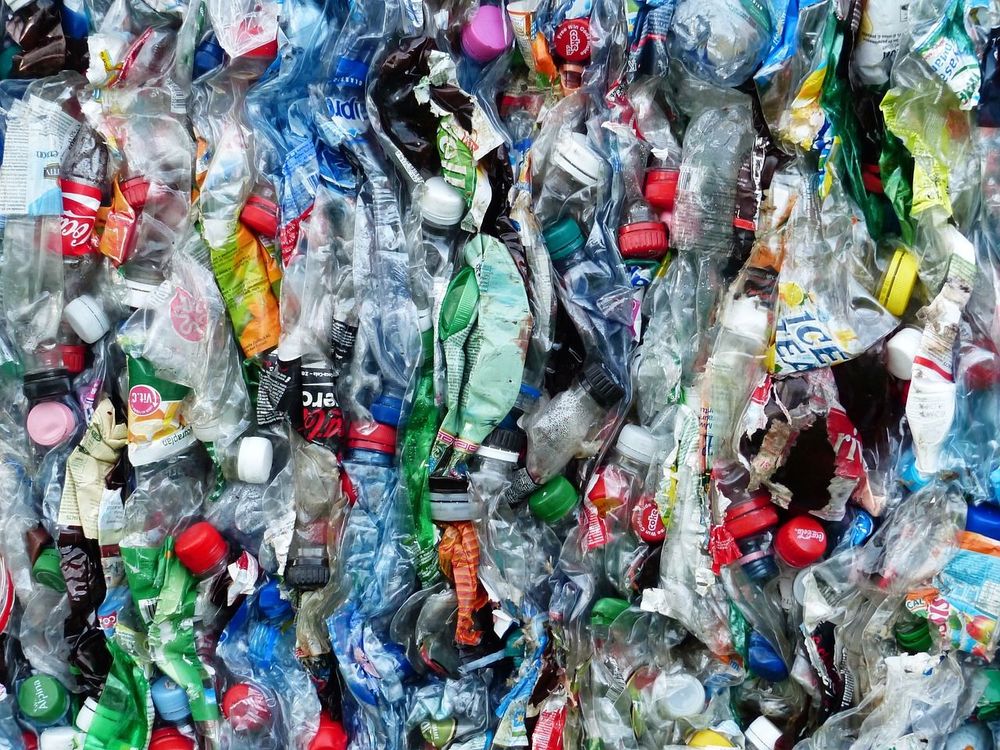 https://pixabay.com/photos/plastic-bottles-bottles-recycling-115071/
