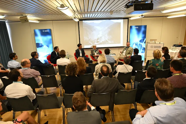 SSF_23-Fotos_WEB_2400px-Themensessions-Tag_1-037