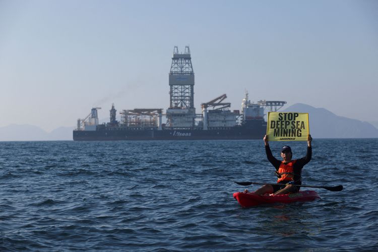 Der umstrittene Tiefseebergbau bekommt durch die Administration Trump eine neue Dynamik. Nicht nur NGO wie Greenpeace wehren sich dagegen.