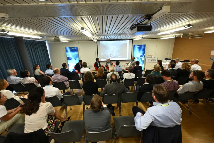 SSF_23-Fotos_WEB_2400px-Themensessions-Tag_1-036