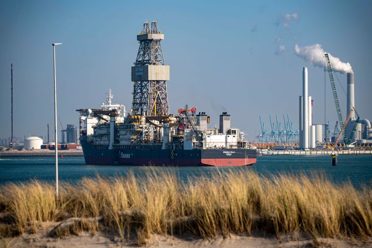 Mit Schiffen wie diesem wollen Tiefseebergbau-Unternehmen hinaus auf den Pazifik und auf dem Meeresboden wertvolle Rohstoffe schürfen. 