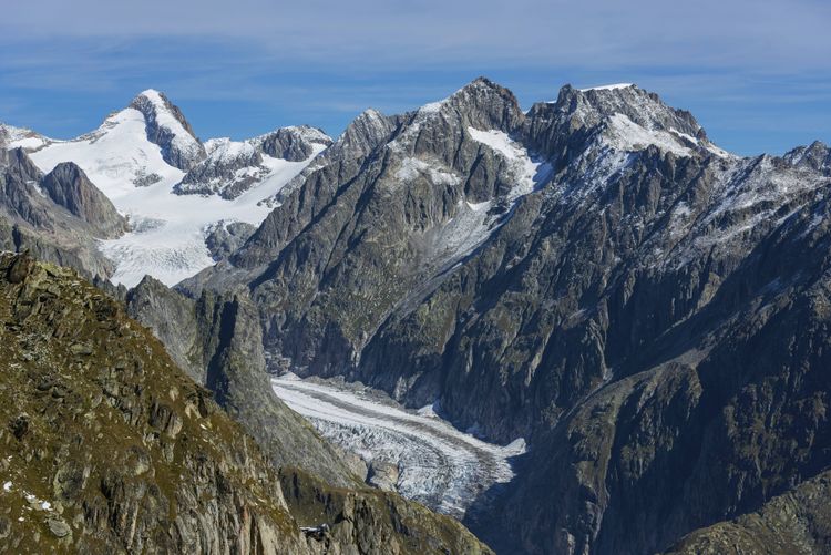 Blick auf den Fieschergletscher im Kanton Wallis, von der Märjelenalp aus gesehen (1928 und 2021).