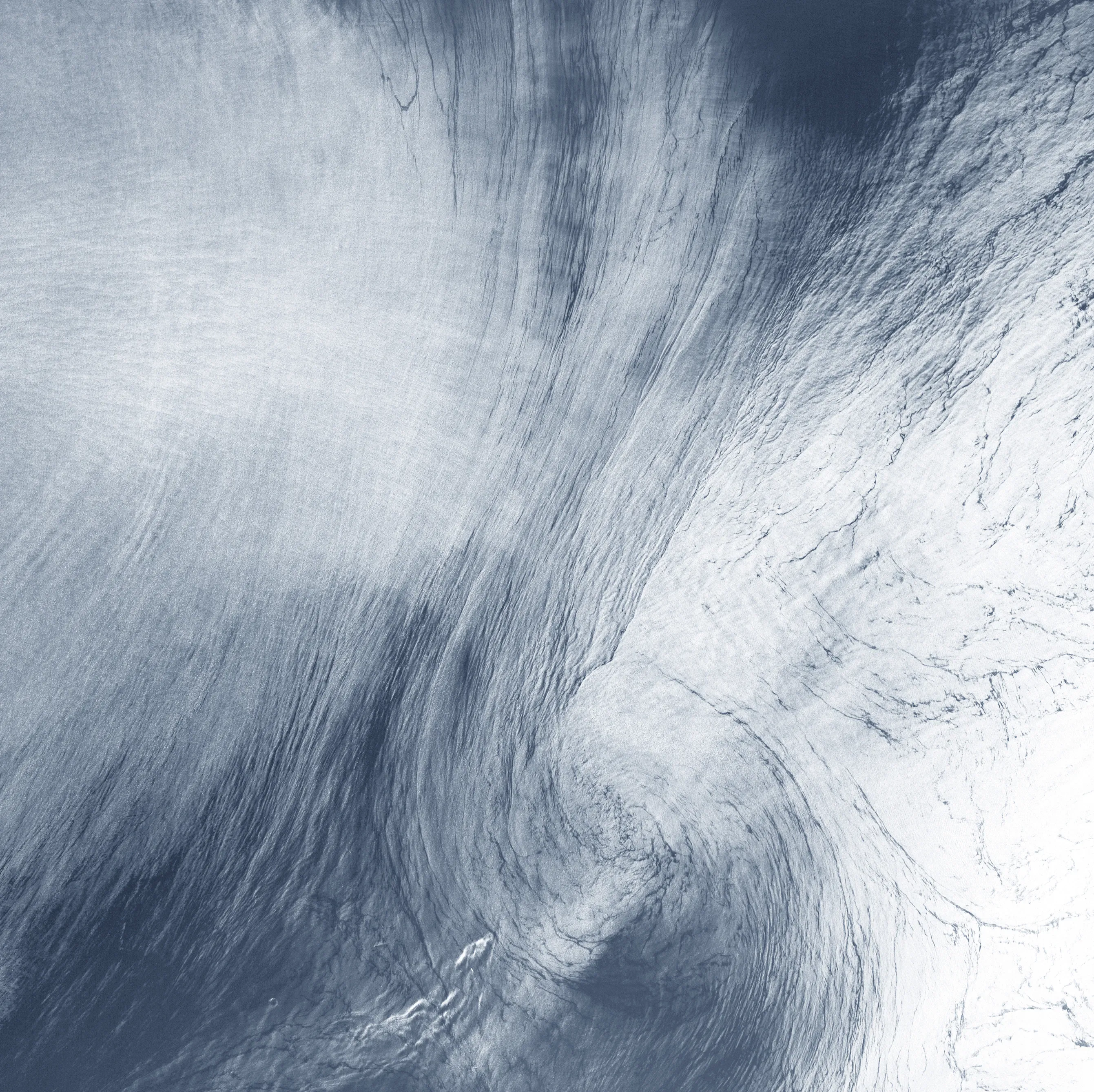 https://unsplash.com/de/fotos/ein-blau-weisses-foto-eines-wirbels-am-himmel-eFbxYl9M_lc