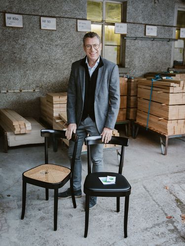 Josef Kaiser führt Horgenglarus mit dem Anspruch, Möbel nicht für Jahre, sondern für Generationen zu bauen.