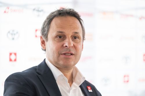 Ralph Stöckli, Chef de Mission von Swiss Olympic erklärt, wo die Nähe der Spiele in Italien tatsächlich Spielraum schafft – und warum am Ende vor allem die Nachnutzung von Infrastruktur über die Bilanz entscheidet.