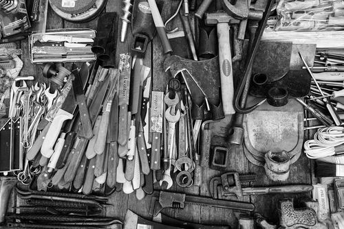 https://pixabay.com/photos/tools-knives-wrenches-drills-1845426/